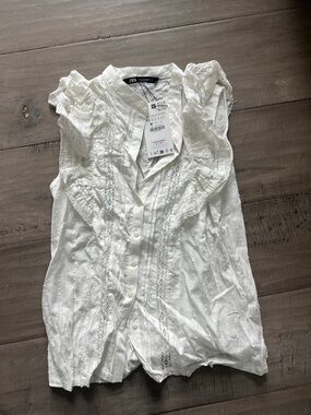 ZARA White Eyelet Ruffle Sleeve Blouse